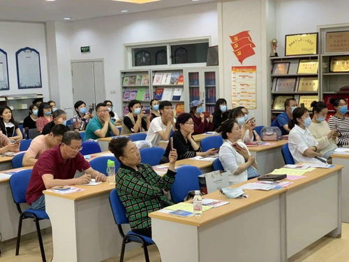 市南區招生政策宣傳教育服務走進街道社區，打造教育咨詢服務新平臺